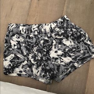 Fabletics black and white shorts